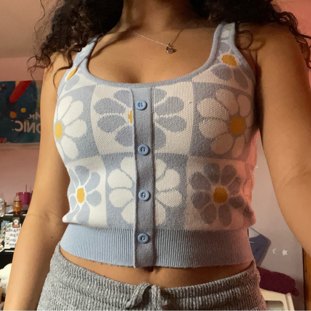 Rue21 Sunflower Soft Knit Cropped Tank